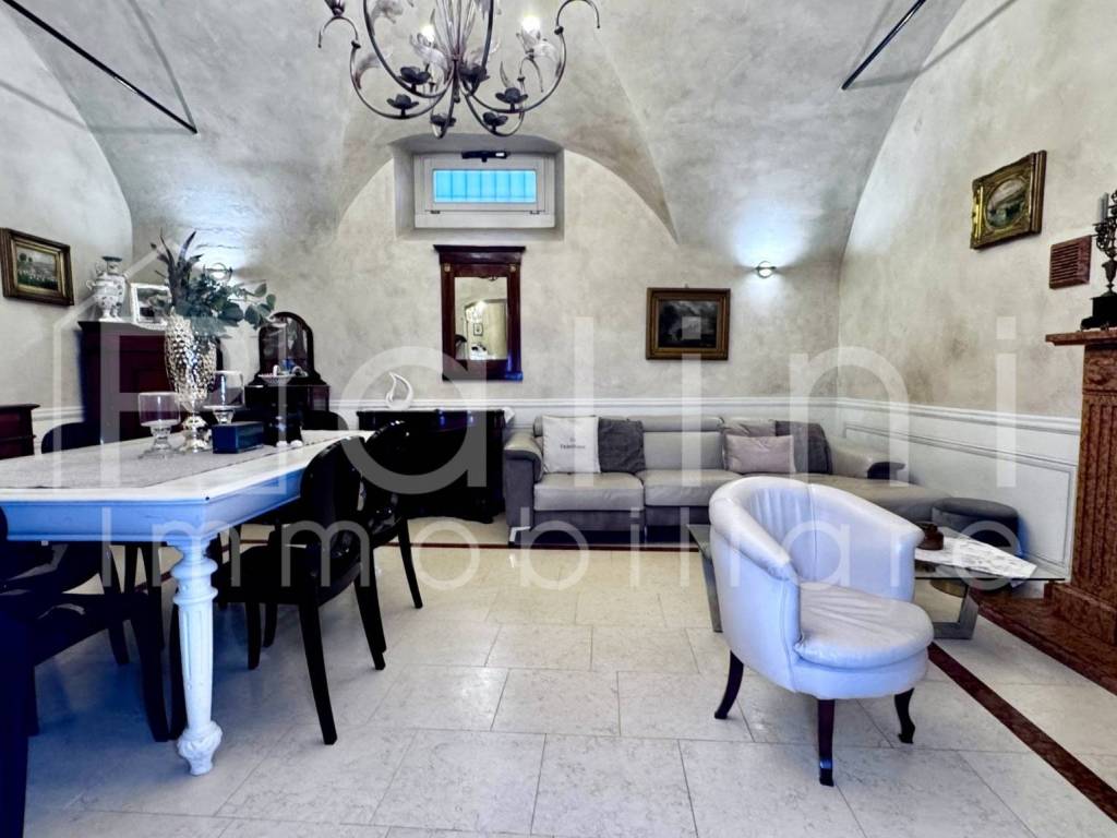 Salone