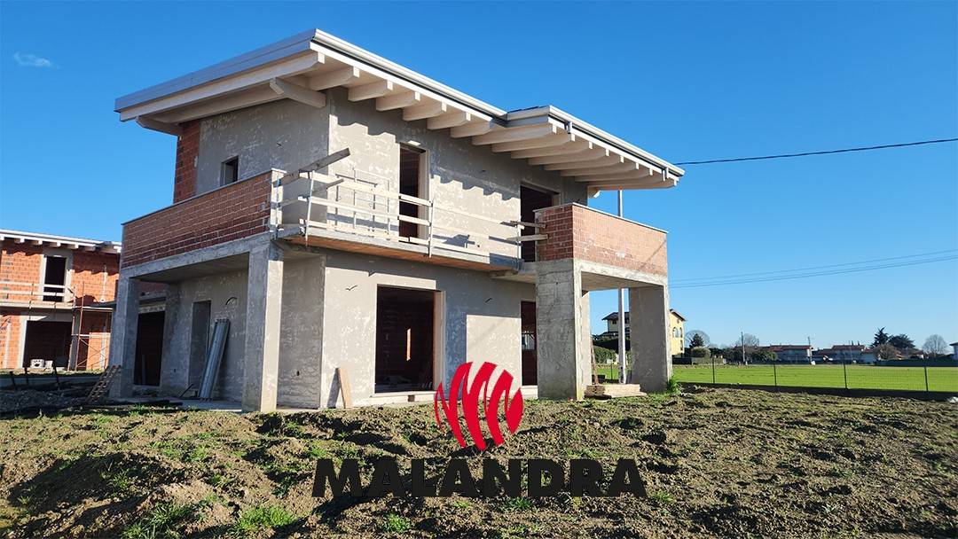 Villa in vendita a Oleggio