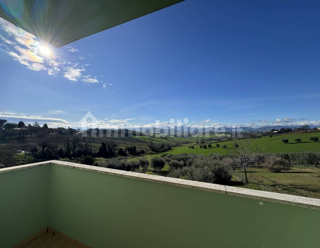 Appartamento in vendita a Ostra Vetere