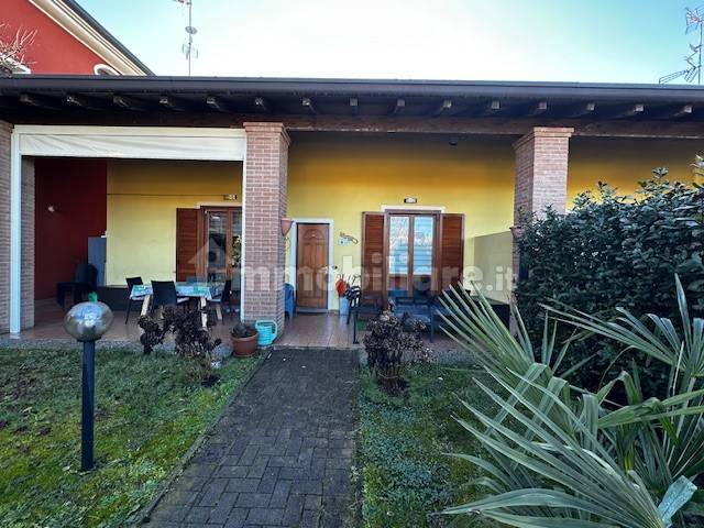 Villa in vendita a Cressa