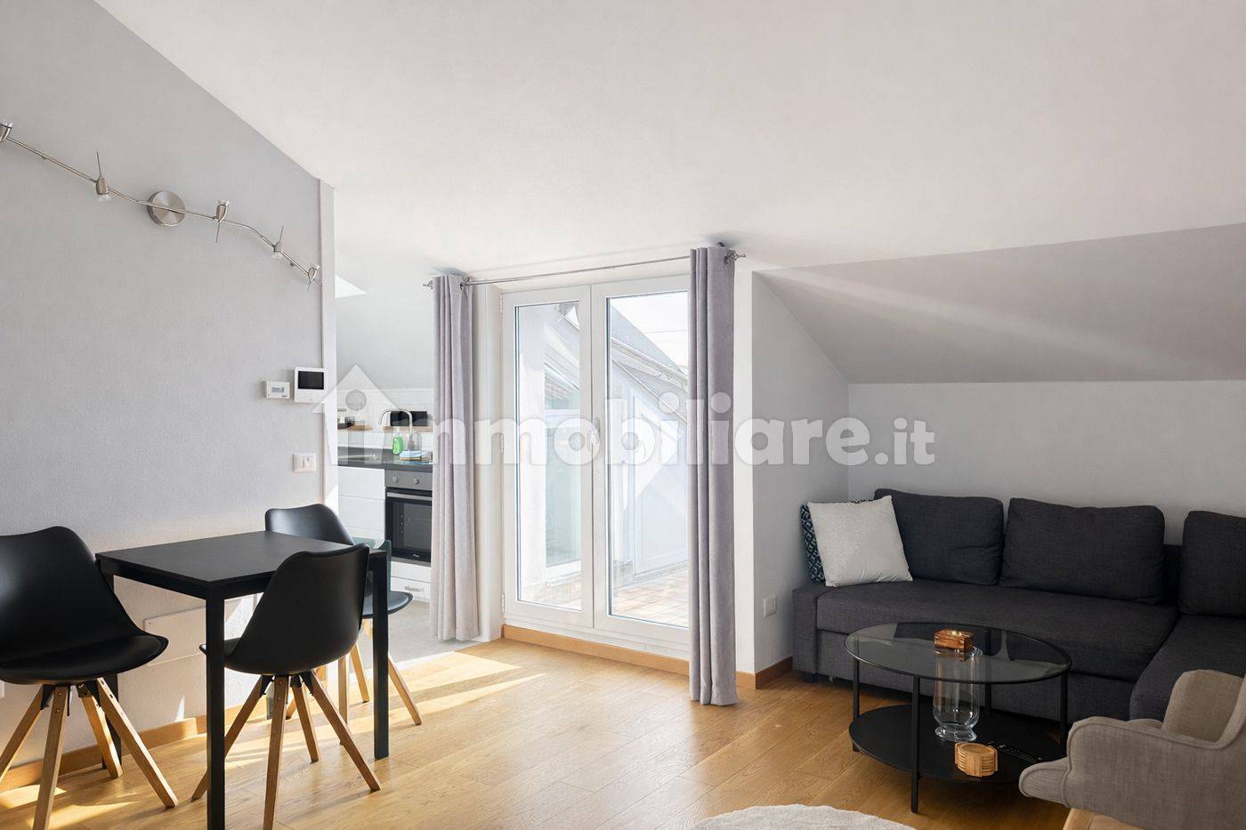 Attico - Mansarda in affitto a Arona