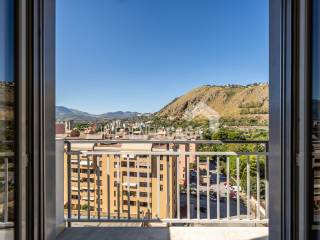 4-room flat via Generale Domenico Chinnici 70, Calatafimi Alta, Palermo