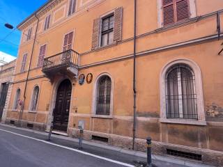 4-room flat via del Cane 8, Castiglione - Tribunale, Bologna