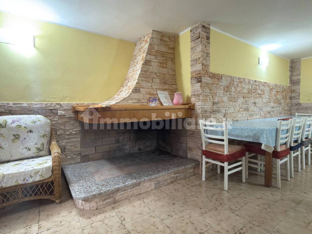 Salone