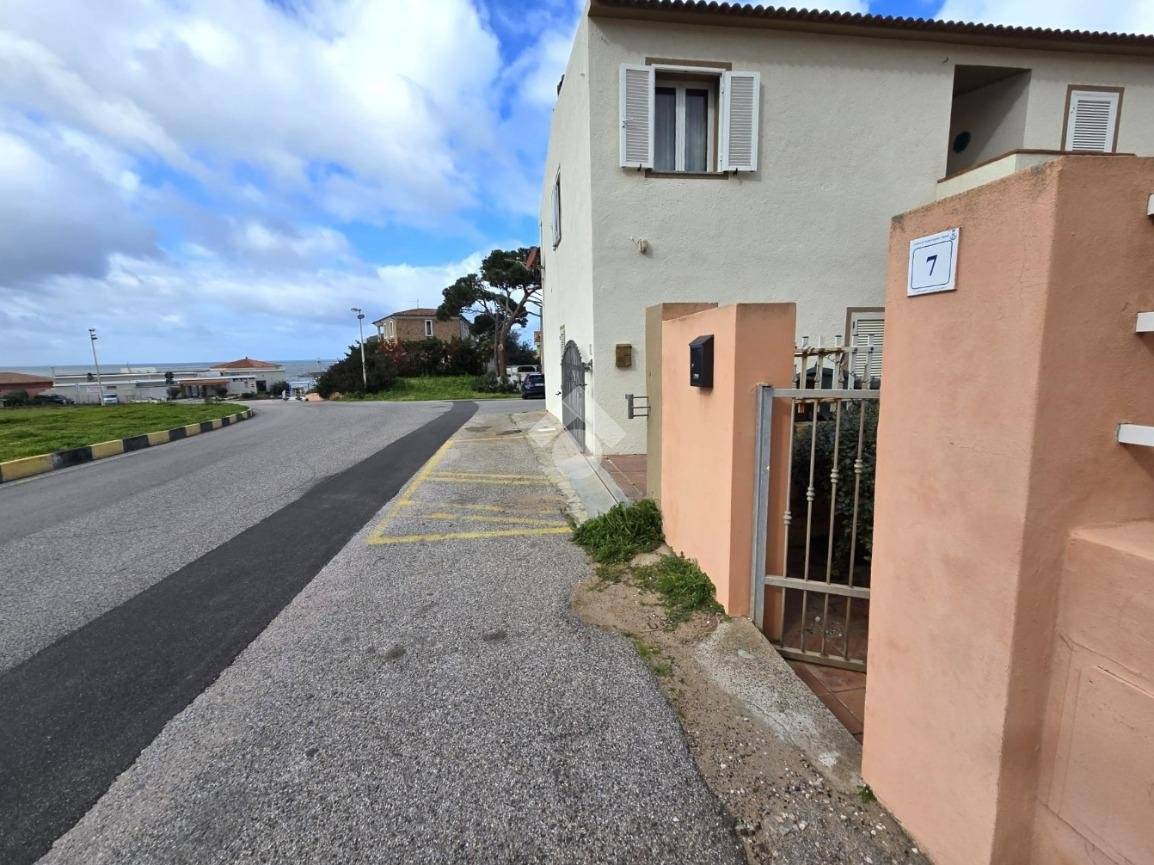 Appartamento in vendita a Trinità d'Agultu e Vignola