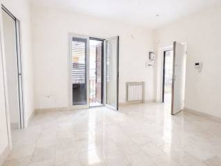1-bedroom flat vicolo Mariano Stabile, 11, Politeama - Ruggiero Settimo, Palermo