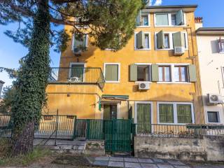 1-bedroom flat via Olive` 28, Montorio, Verona