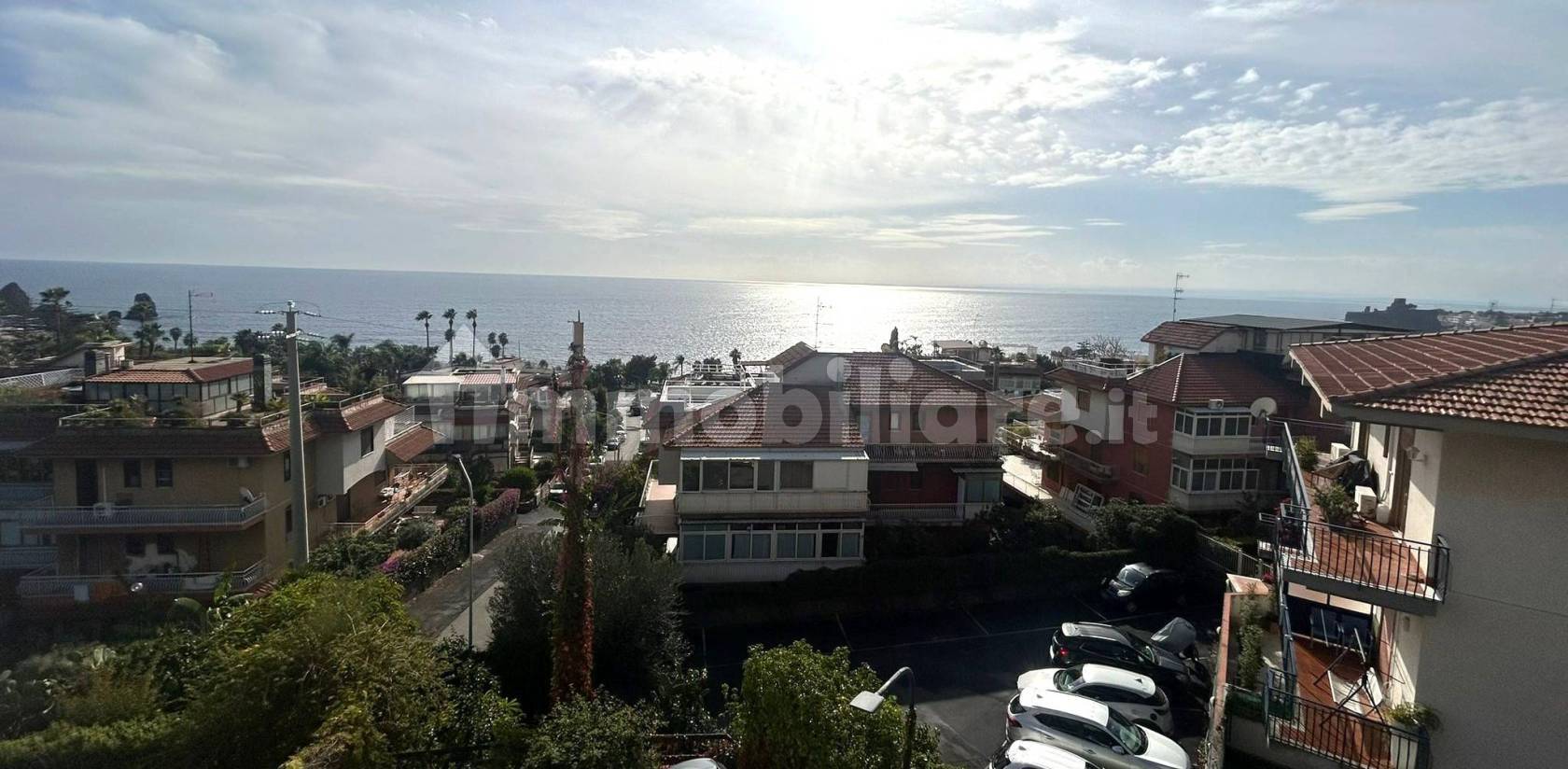 Appartamento in vendita a Aci Castello