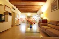 3-room flat via San Pietro Incarnario, Centro Storico, Verona