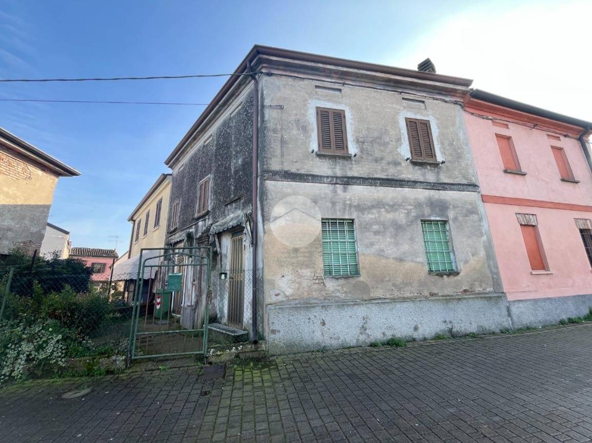 Casa indipendente in vendita a Castellucchio