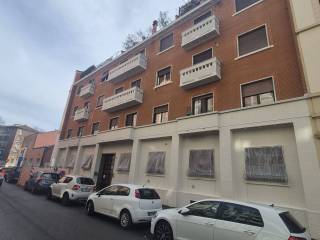Bilocale via Marcantonio Dal Re 3, Certosa, Milano