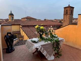 Penthouse via Galliera, Marconi, Bologna