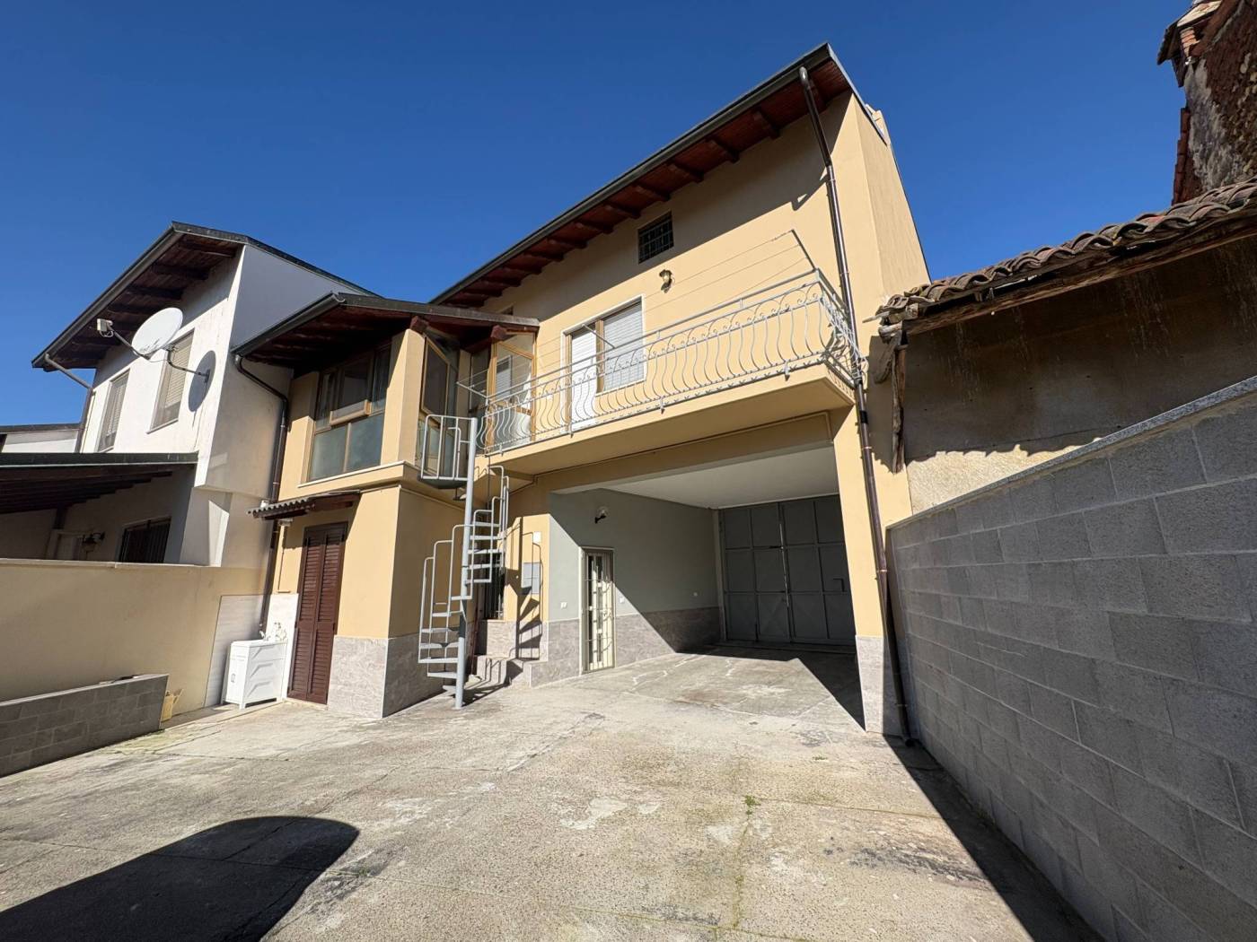 Villa in vendita a Palazzolo Vercellese