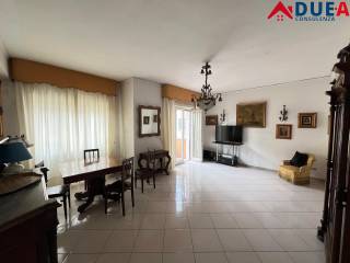 4-room flat via Francesco Cilea, Vomero, Naples