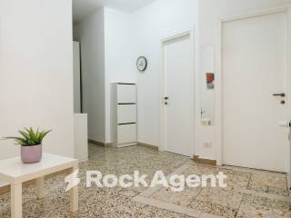 2-room flat via Pandolfo I, Bologna, Rome