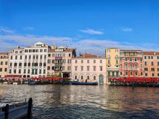 3-room flat Ramo Terzo Carminati, Santa Croce, Venice