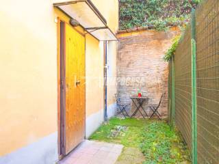 2-room flat via Mascarella, Irnerio, Bologna