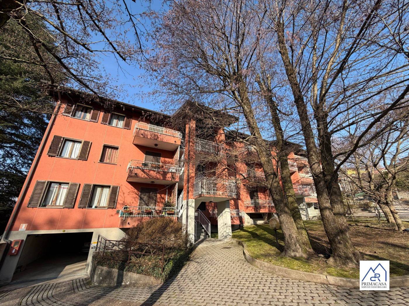 Appartamento in vendita a Leggiuno