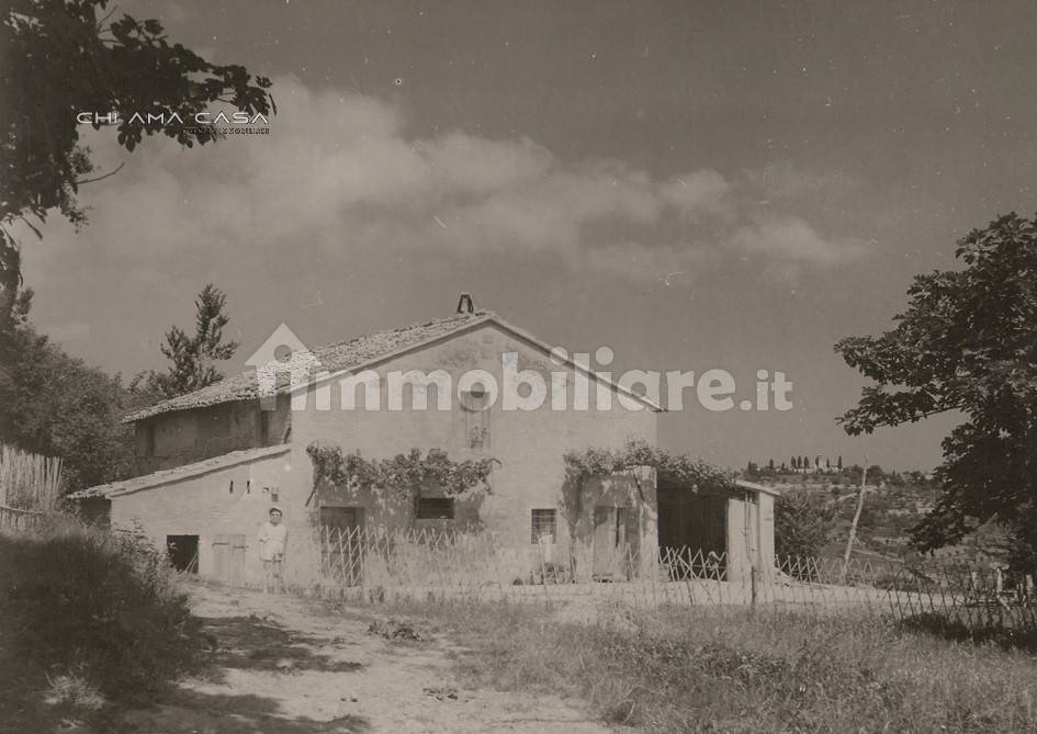 Rustico - Casale in vendita a Pesaro