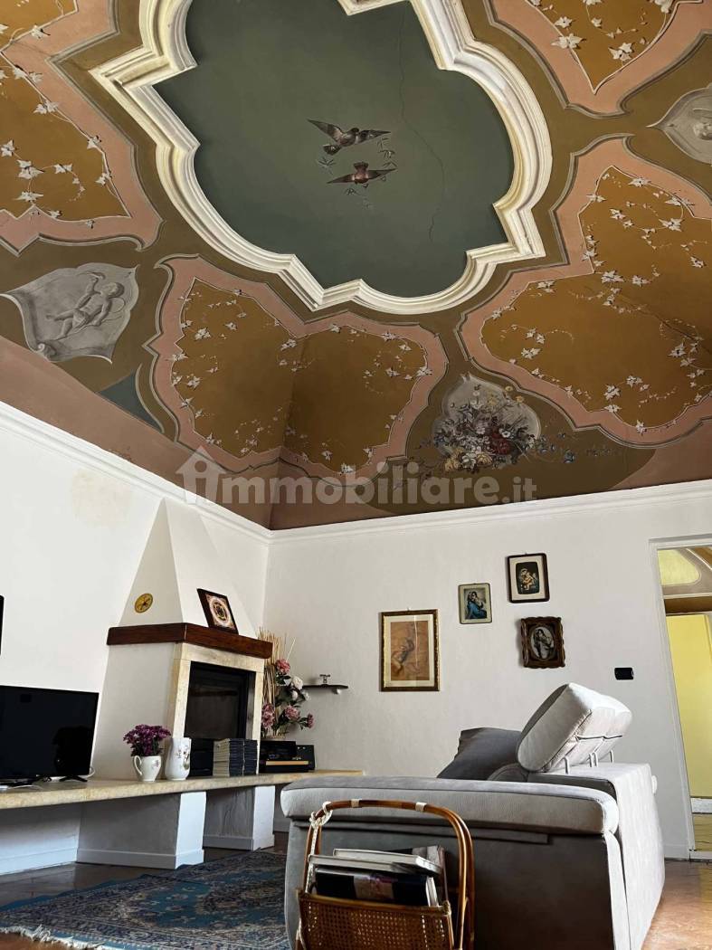 Appartamento in affitto a Casalzuigno