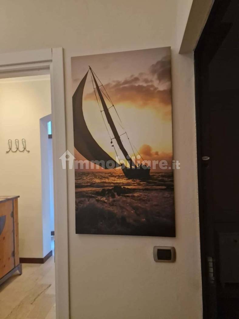 Appartamento in affitto a Porto Valtravaglia