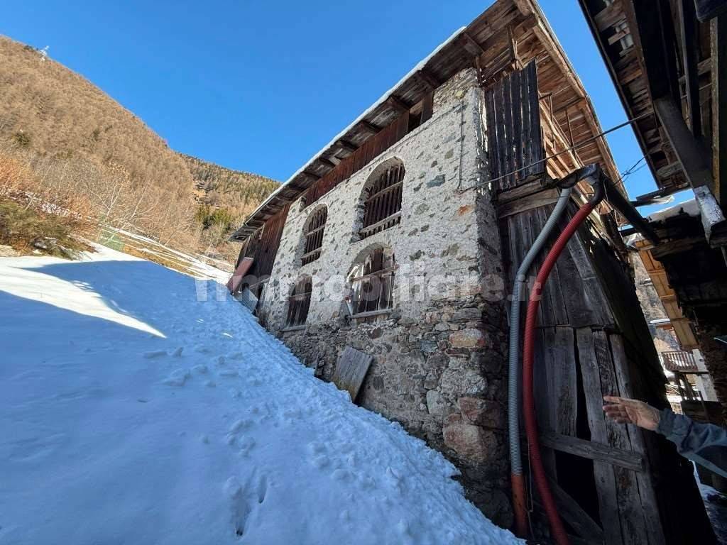 Casa indipendente in vendita a Rabbi