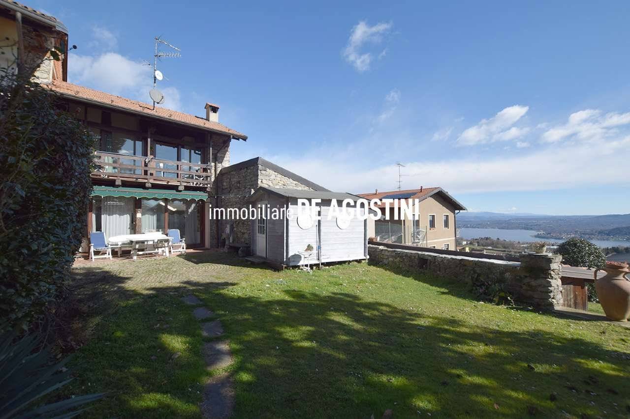 Casa indipendente in vendita a Nebbiuno