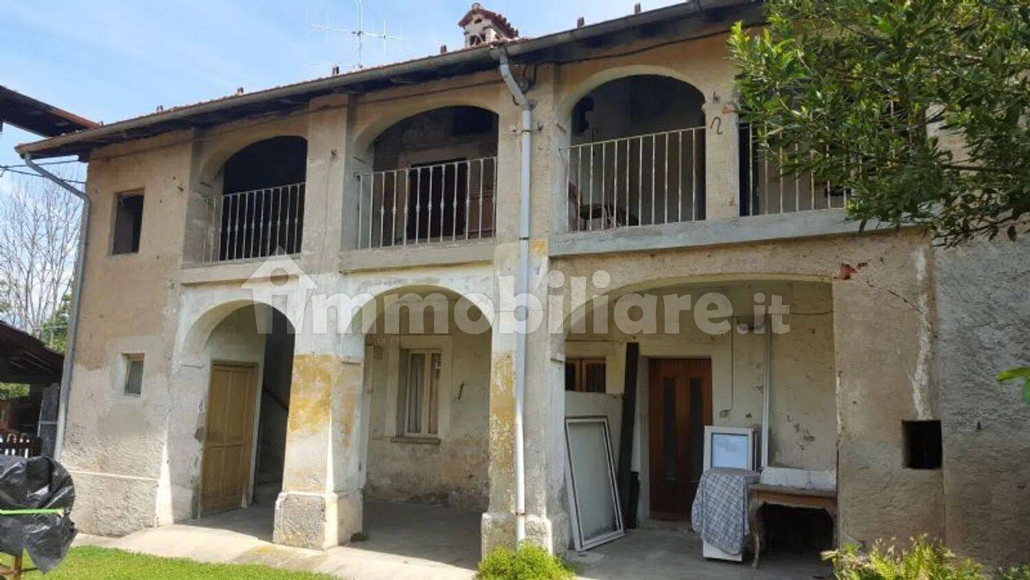 Appartamento in vendita a Luino