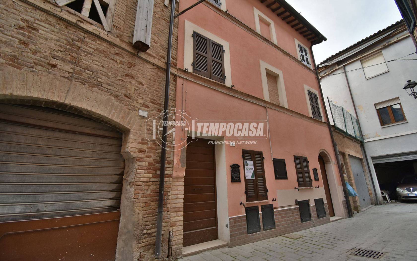 Casa indipendente in vendita a Tolentino
