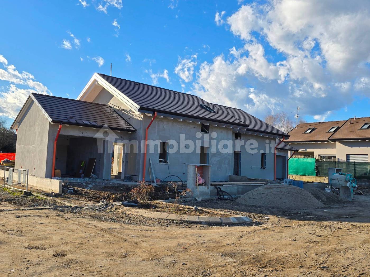 Villa in vendita a Oleggio Castello