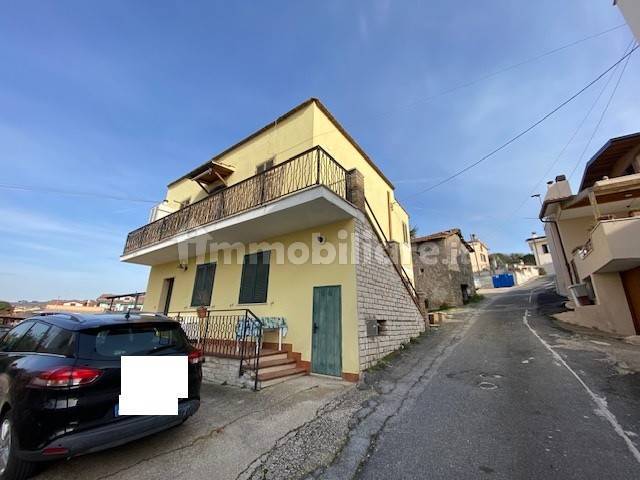 Appartamento in vendita a Guidonia Montecelio