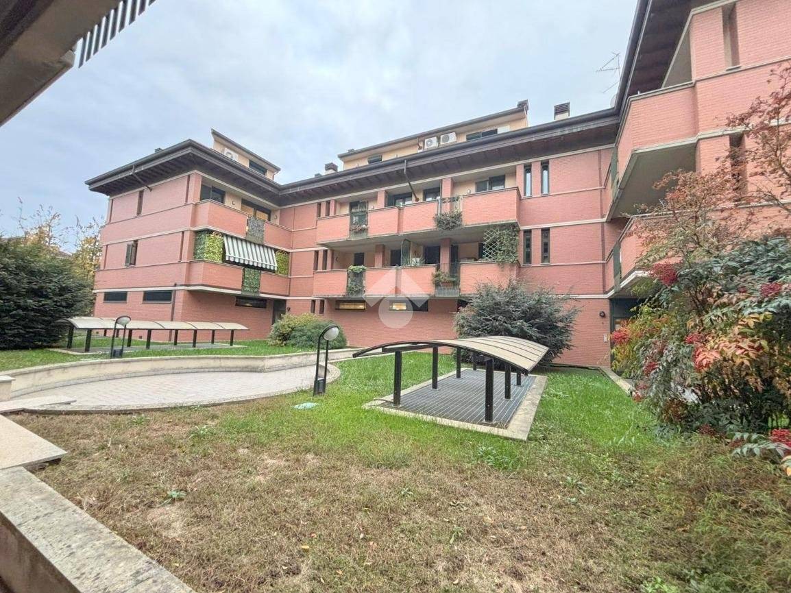 Appartamento in vendita a Rho