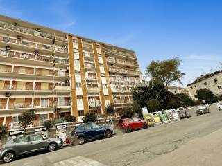 Apartment piazza Pilastri, Fuorigrotta, Naples