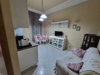 2-room flat via Giambattista Marino, Fuorigrotta, Naples