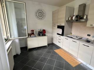 3-room flat via Campegna 85, Fuorigrotta, Naples