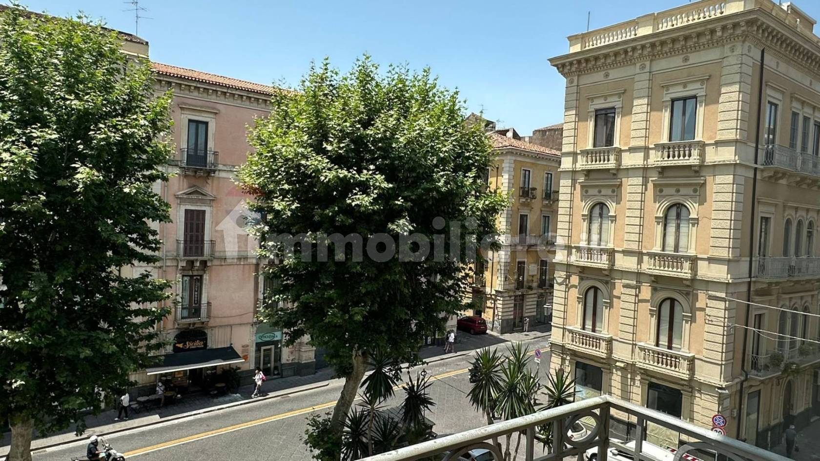 Palazzo - Edificio in vendita a Catania