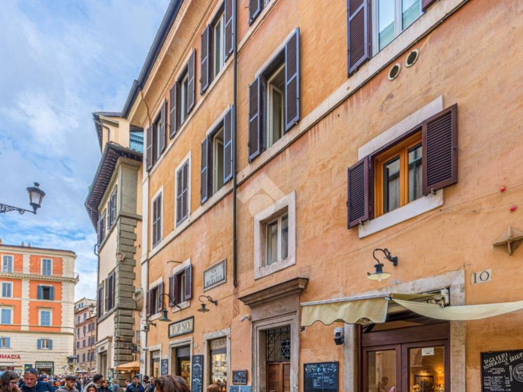 Vendita Appartamento Roma Bilocale In Via Delle Muratte Buono Stato 