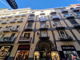 4-room flat via Chiaia, 209, Monte di Dio, Naples
