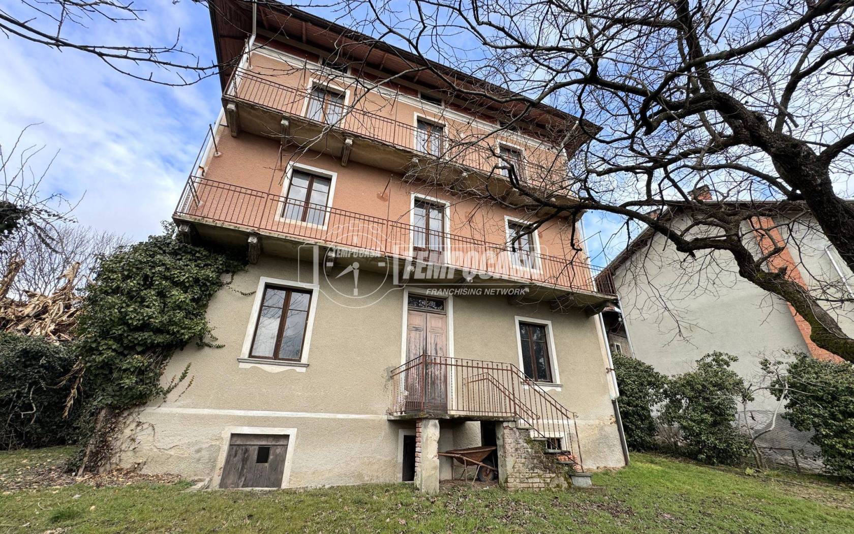 Casa indipendente in vendita a Strona