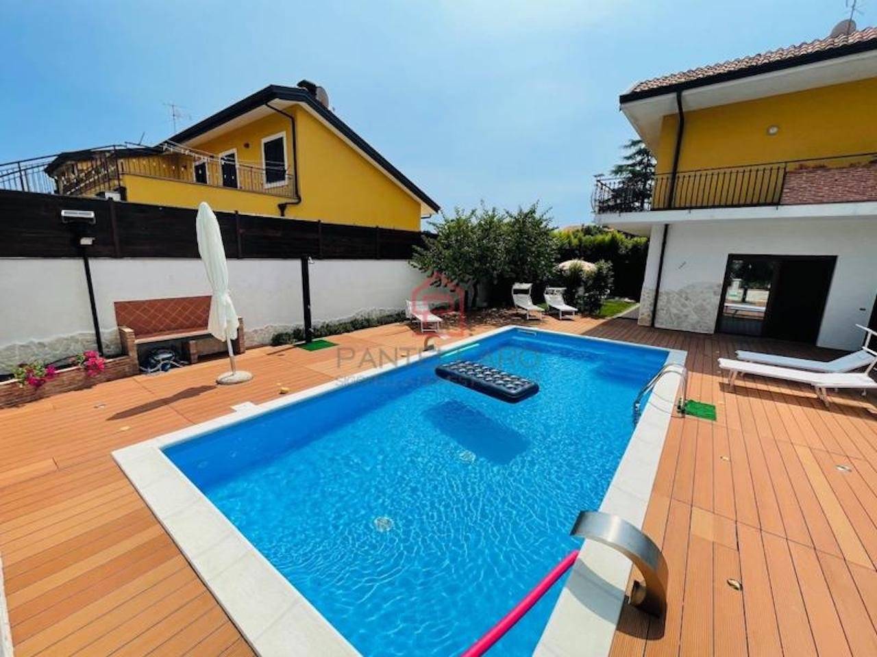 Appartamento in affitto a Aci Sant'Antonio