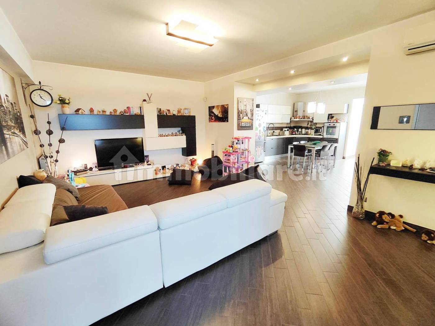 Appartamento in vendita a Aci Sant'Antonio