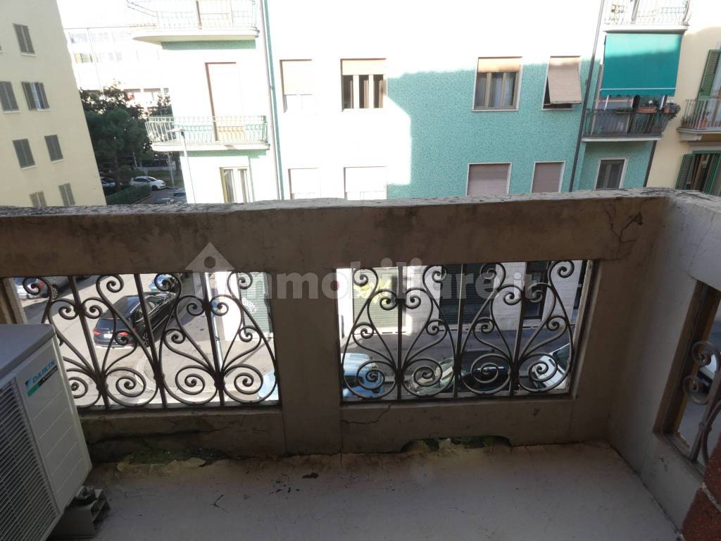 3 stanze doppie in Nizza Millefonti, foto 18 di 29