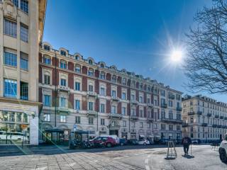 2-room flat piazza Solferino 3, Piazza Solferino, Turin