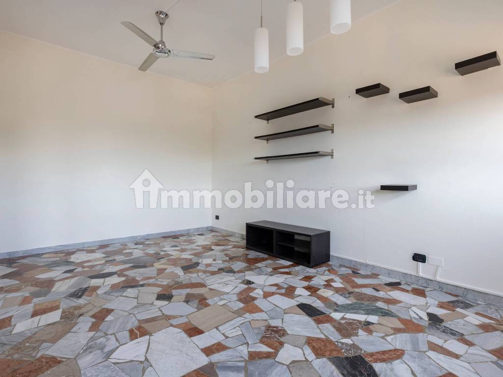 Salone