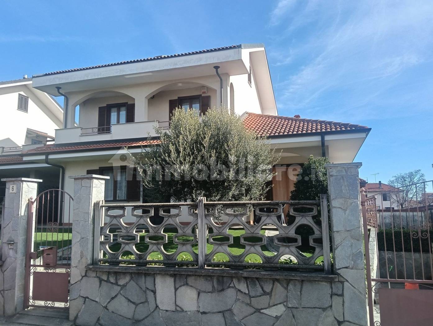 Villa - foto 2