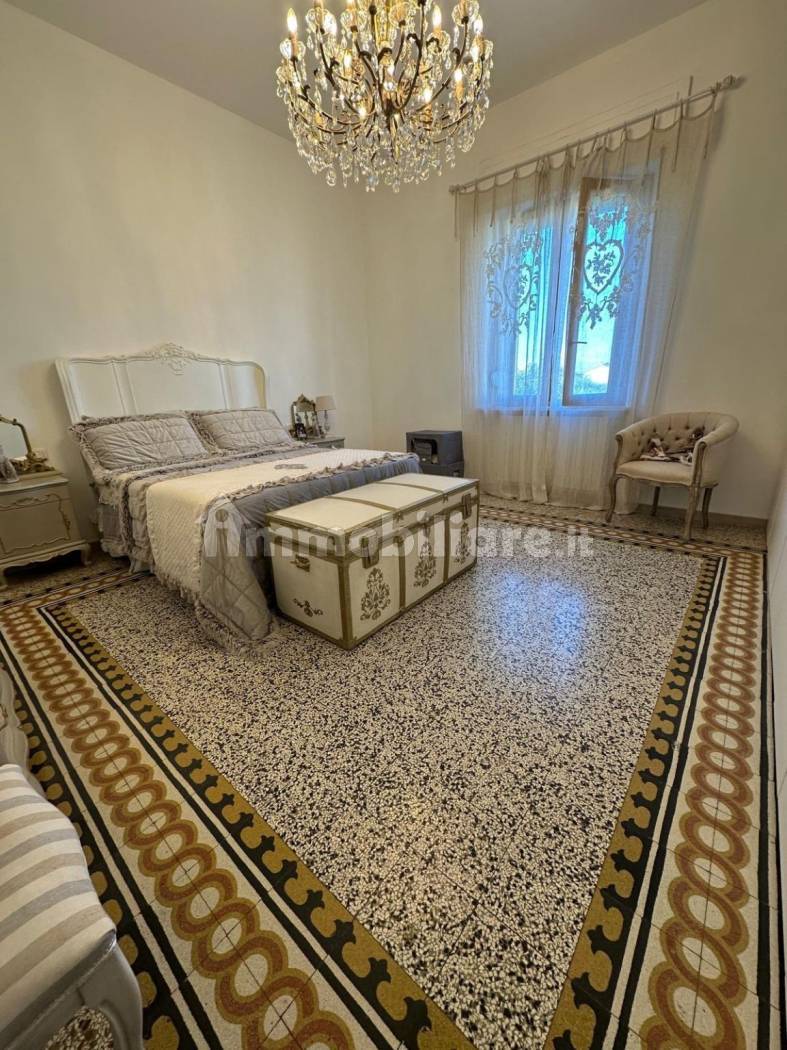 Casa indipendente in vendita a Campiglia Marittima