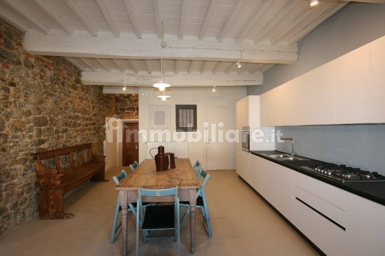 Appartamento in vendita a Lucignano