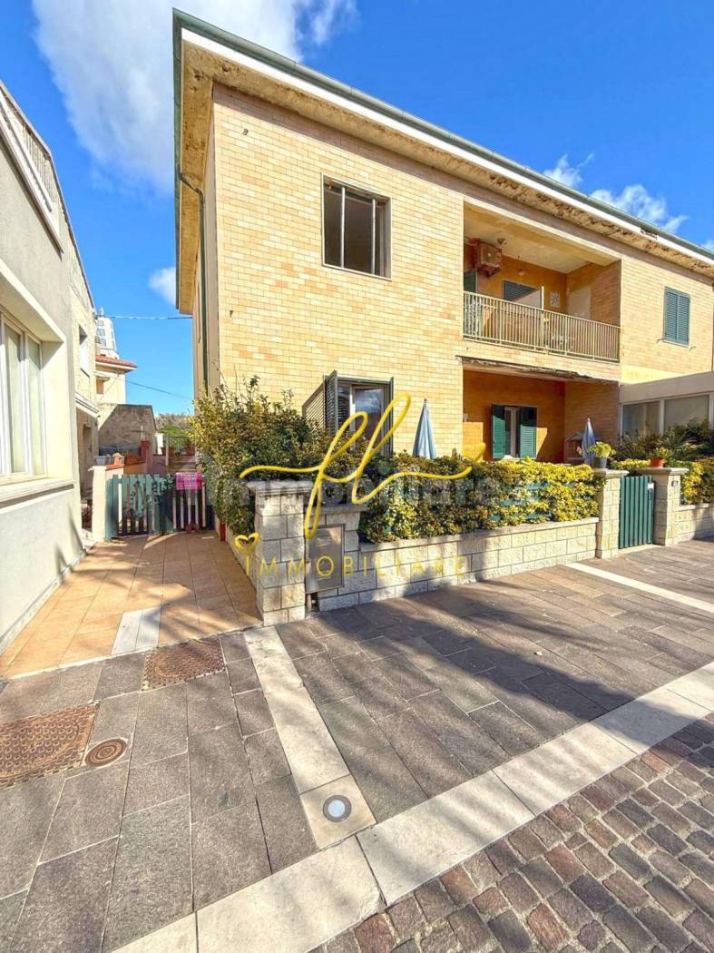 Appartamento in vendita a Cecina