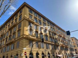 Apartment good condition, third floor, Prati, Rome