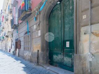 1-bedroom flat Vico Sant' Eframo Vecchio 25, San Carlo All'Arena, Naples